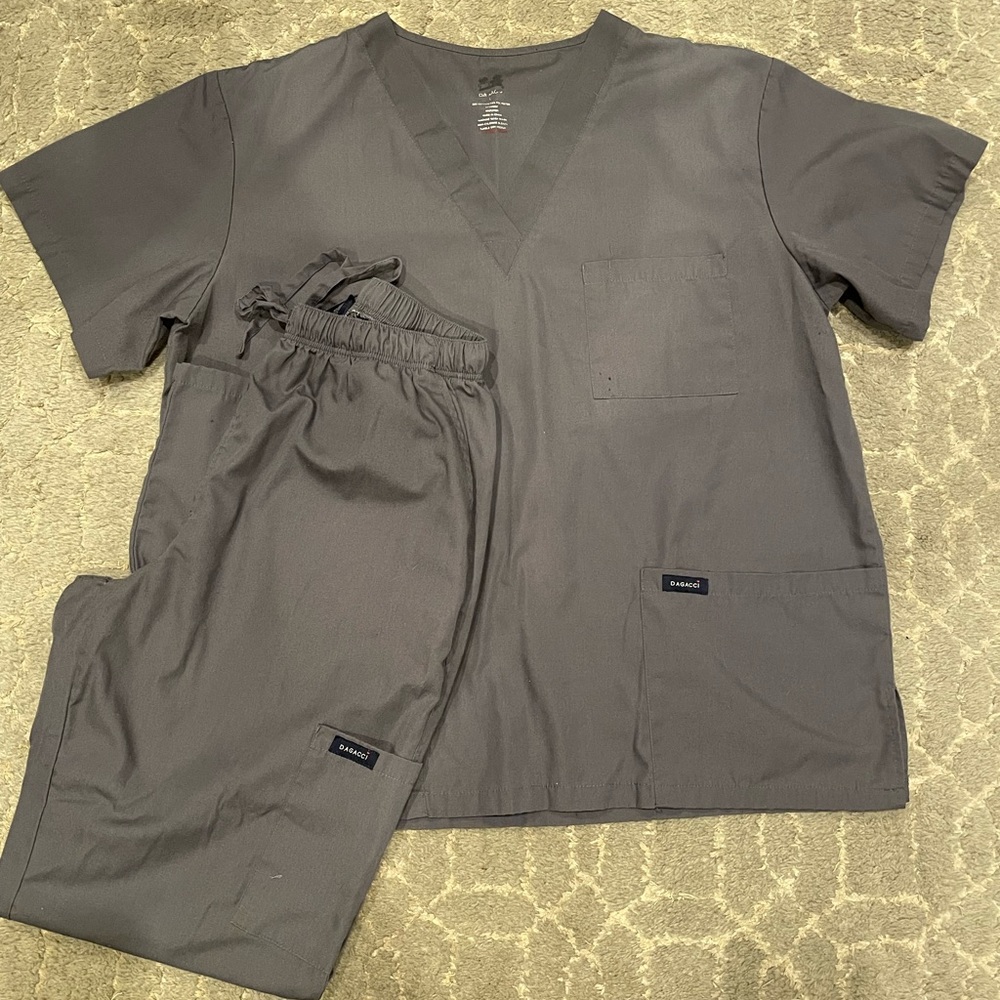 Grey Dagacci Scrub Top & Bottom